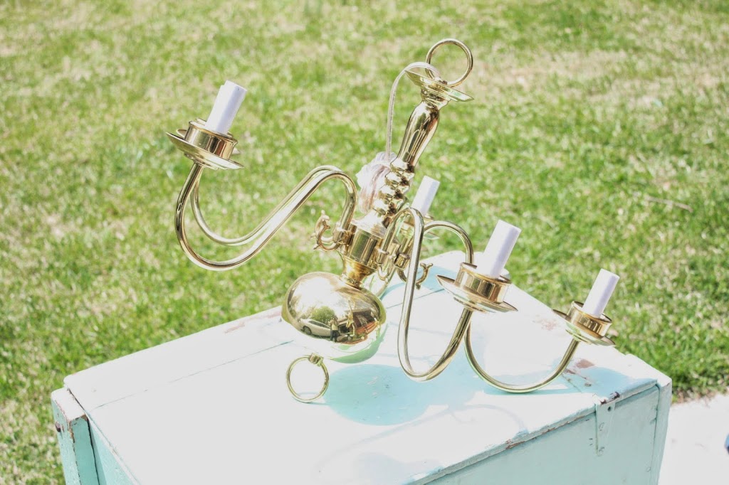 {Weekend Revamp ~ Spray Painting a Brass Chandelier}